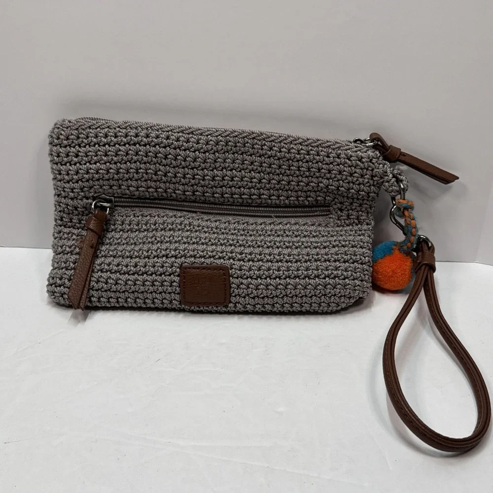 The Sak Wristlet Purse Clutch Boho Crochet Strap Zipper Pocket Grey Peace